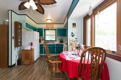 N89W15242  Cleveland Ave, Menomonee Falls, WI 53051 - Photo 6