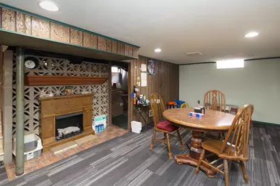 N89W15242  Cleveland Ave, Menomonee Falls, WI 53051 - Photo 20