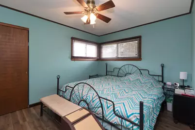 N89W15242  Cleveland Ave, Menomonee Falls, WI 53051 - Photo 12