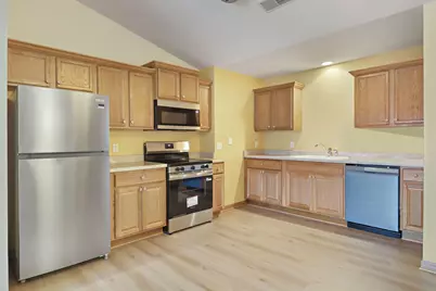 1505  92nd St #33, Sturtevant, WI 53177 - Photo 4