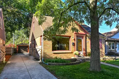 5723 N Argyle Ave, Glendale, WI 53209 - Photo 20