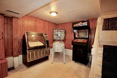 900 S 20th St, Milwaukee, WI 53204 - Photo 20