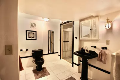 900 S 20th St, Milwaukee, WI 53204 - Photo 24