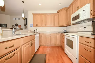 19045  Thomson Dr #104, Brookfield, WI 53045 - Photo 10