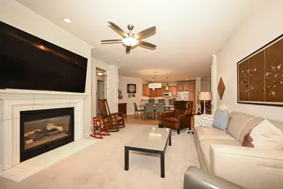 19045  Thomson Dr #104, Brookfield, WI 53045 - Photo 6