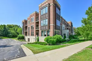 19045 Thomson Dr, Brookfield, WI 53045 - Photo 2
