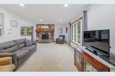 W2250  Amie Dr, Lomira, WI 53006 - Photo 10