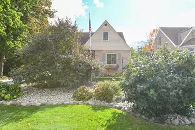 13501 W Greenfield Ave, New Berlin, WI 53151 - Photo 48