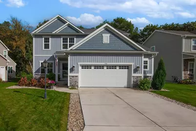 516  Wild Oak Rd, Hartland, WI 53029 - Photo 2