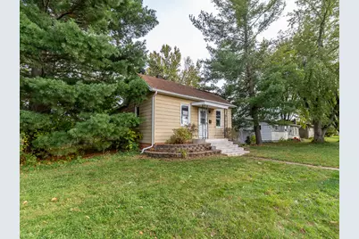 422  Washington St, Portage, WI 53901 - Photo 2