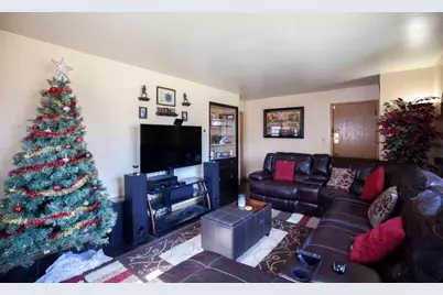 4055 N 68th St #4057, Milwaukee, WI 53216 - Photo 20