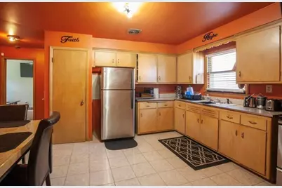 4055 N 68th St #4057, Milwaukee, WI 53216 - Photo 6