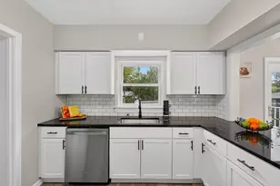 1409 Meadowbrook Blvd, Racine, WI 53405 - Photo 14