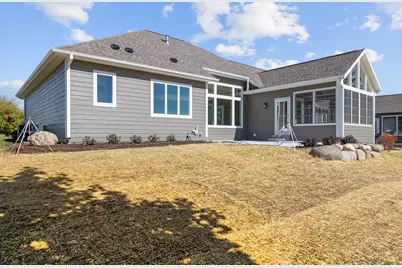301  Fairway Meadows Ln, Sheboygan Falls, WI 53085 - Photo 12