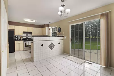 10511  69th St, Kenosha, WI 53142 - Photo 10