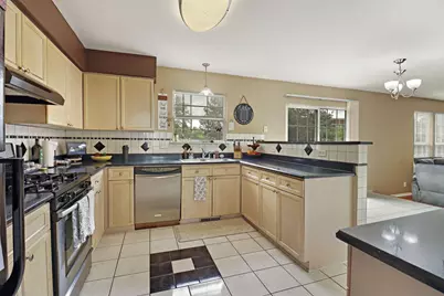 10511  69th St, Kenosha, WI 53142 - Photo 12