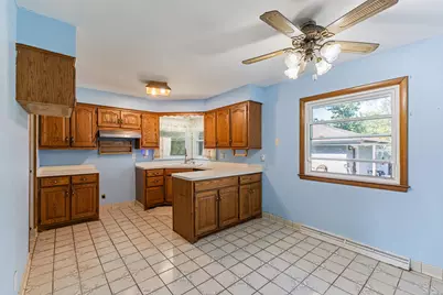 4436 W Dunwood Rd, Brown Deer, WI 53223 - Photo 8