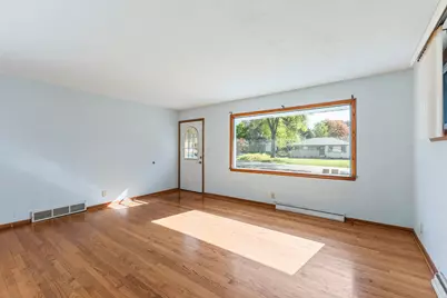 4436 W Dunwood Rd, Brown Deer, WI 53223 - Photo 4