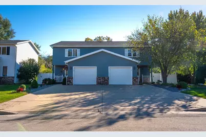 4071 W Mangold Ave, Greenfield, WI 53221 - Photo 2
