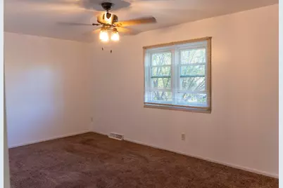 4071 W Mangold Ave, Greenfield, WI 53221 - Photo 42