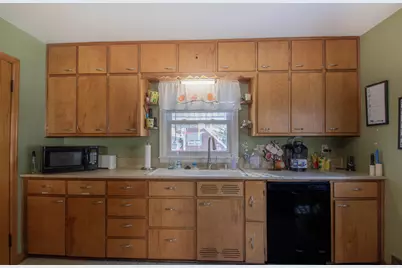 1317  Sunset Ave, Watertown, WI 53094 - Photo 18