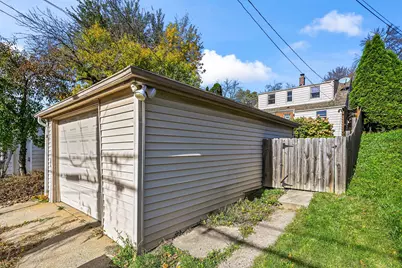 8709 W Elmore Ave, Milwaukee, WI 53222 - Photo 38