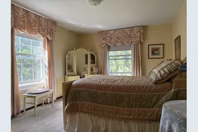 2101  Chateau Ct #206, Grafton, WI 53024 - Photo 8