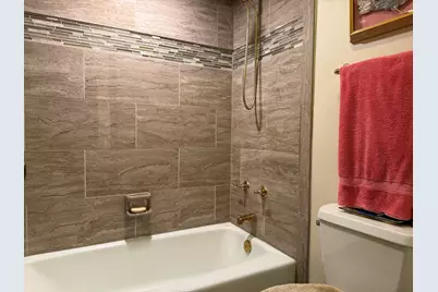 2101  Chateau Ct #206, Grafton, WI 53024 - Photo 22