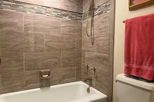 2101 Chateau Ct, Grafton, WI 53024 - Photo 22