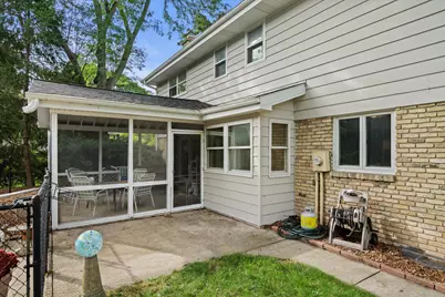 18045  Lamplighter Ln, Brookfield, WI 53045 - Photo 46