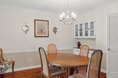 18045  Lamplighter Ln, Brookfield, WI 53045 - Photo 8