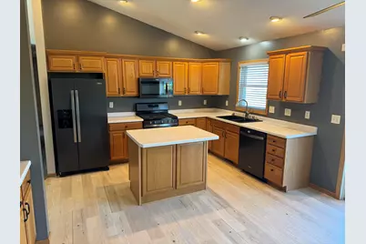 603  Pioneer Dr, Holmen, WI 54636 - Photo 8
