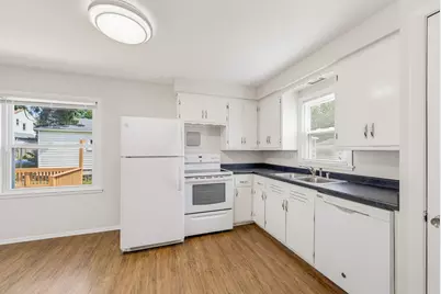 3744 N 100th St, Milwaukee, WI 53222 - Photo 8