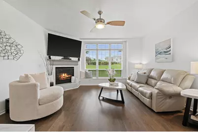 10007  66th Ave #9, Pleasant Prairie, WI 53158 - Photo 4