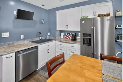 3908 E Cudahy Ave, Cudahy, WI 53110 - Photo 12