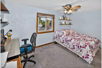 3908 E Cudahy Ave, Cudahy, WI 53110 - Photo 18