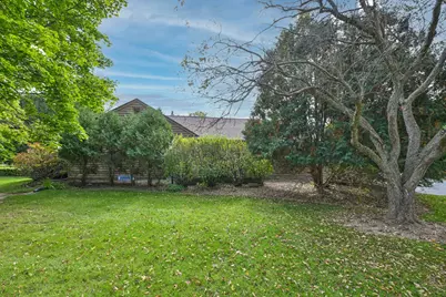 12583 N Woodberry Dr, Mequon, WI 53092 - Photo 30
