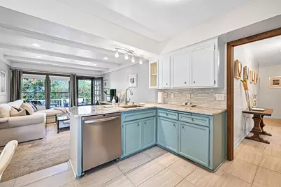 12583 N Woodberry Dr, Mequon, WI 53092 - Photo 8