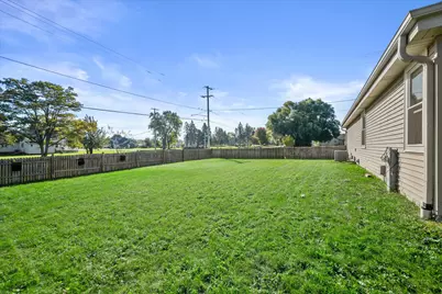 730 E Fitzsimmons Rd, Oak Creek, WI 53154 - Photo 30