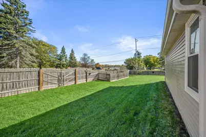730 E Fitzsimmons Rd, Oak Creek, WI 53154 - Photo 28