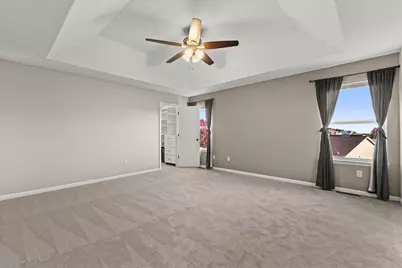 507  Oakmont Dr, Waukesha, WI 53188 - Photo 22