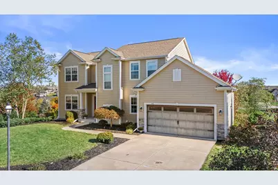 507  Oakmont Dr, Waukesha, WI 53188 - Photo 56