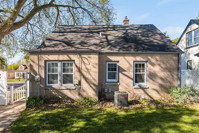 4176 S 5th Pl, Milwaukee, WI 53207 - Photo 18