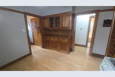 5925 W Lloyd St, Milwaukee, WI 53208 - Photo 14