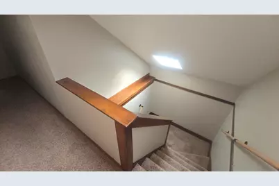 5925 W Lloyd St, Milwaukee, WI 53208 - Photo 22