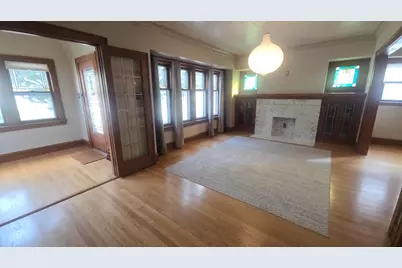 5925 W Lloyd St, Milwaukee, WI 53208 - Photo 4