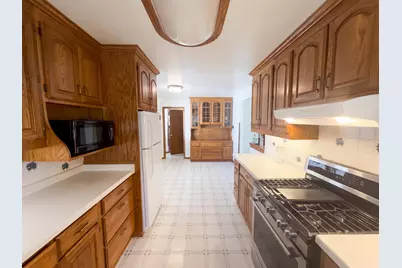 2322  Cooper Ave, Sheboygan, WI 53083 - Photo 6