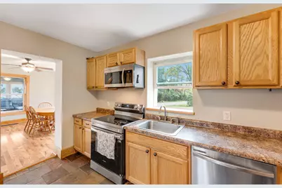 W3221  Park Dr, Geneva, WI 53147 - Photo 18