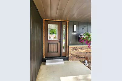 2423  Pershing Ave, Sheboygan, WI 53083 - Photo 2