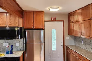 125 Sunnyside Ct, Delavan, WI 53191 - Photo 14